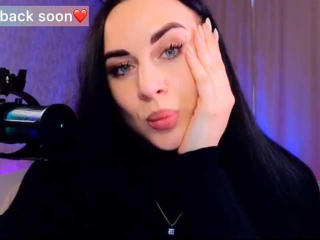 YURIEVNA13 live cam on BongaCams