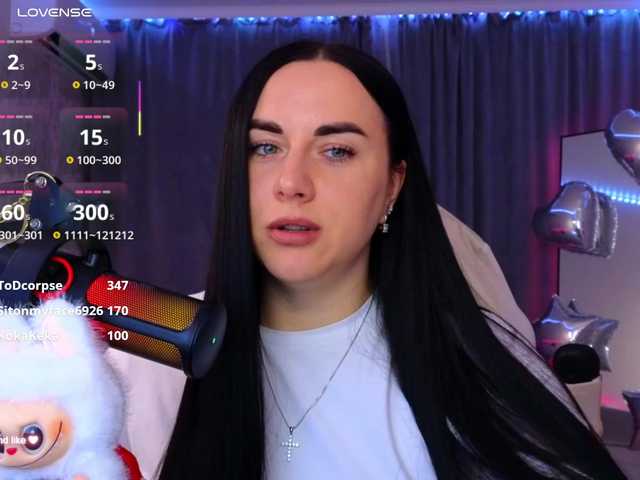 YURIEVNA13 live cam on BongaCams