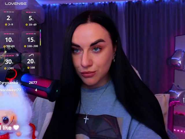 YURIEVNA13 live cam on BongaCams