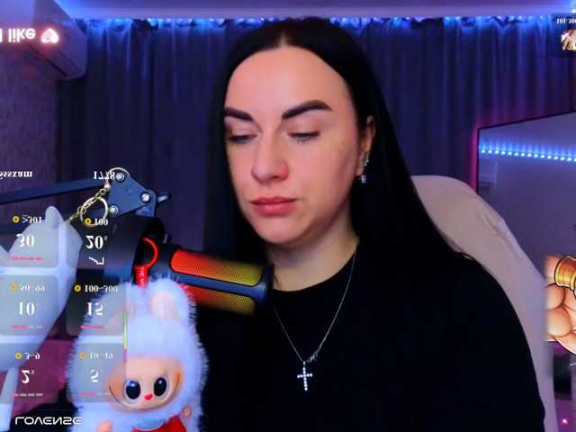 YURIEVNA13 live cam preview