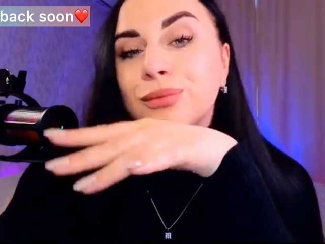 YURIEVNA13 live cam on BongaCams