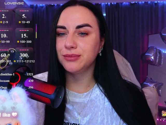 YURIEVNA13 live cam on BongaCams