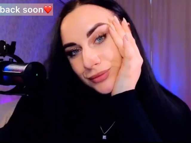 YURIEVNA13 live cam on BongaCams