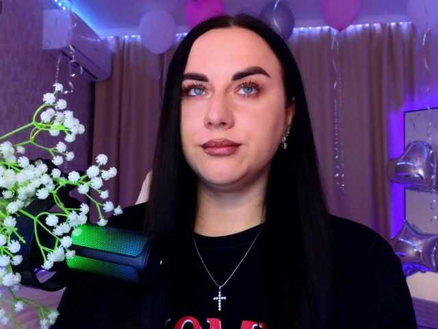 YURIEVNA13 live webcam show