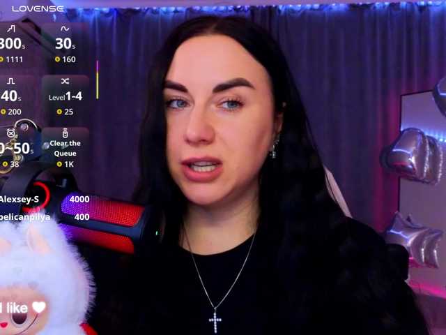 YURIEVNA13 live cam on BongaCams