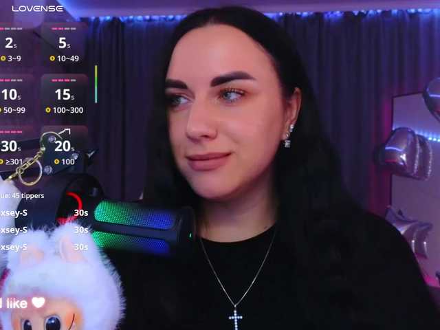 YURIEVNA13 live cam on BongaCams