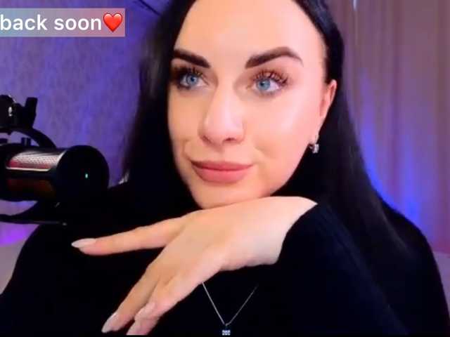YURIEVNA13 live cam preview