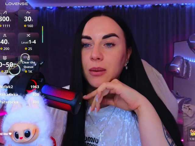 YURIEVNA13 live cam on BongaCams