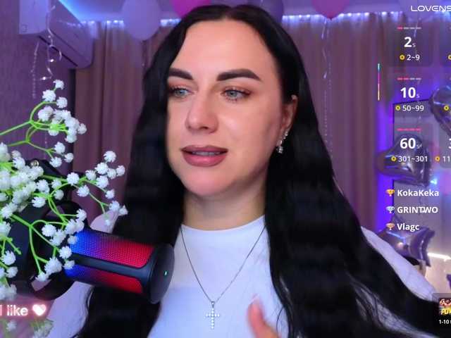 YURIEVNA13 live cam on BongaCams