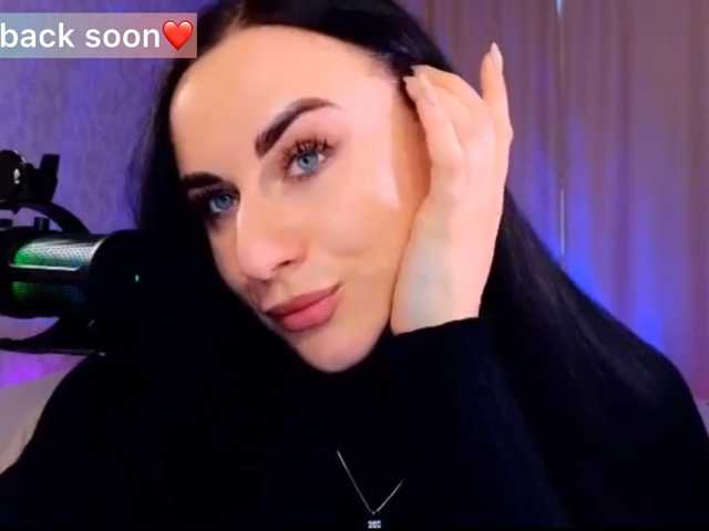 YURIEVNA13 live cam on BongaCams