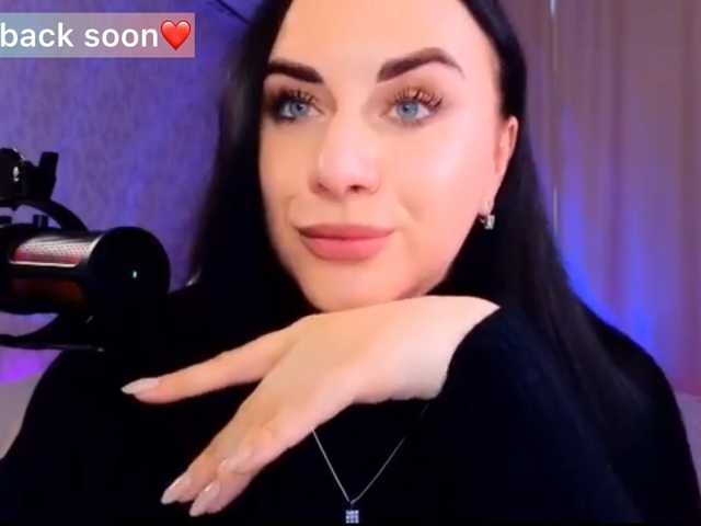 YURIEVNA13 live cam on BongaCams
