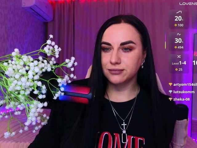 YURIEVNA13 live cam on BongaCams