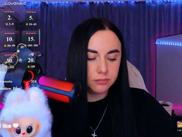 YURIEVNA13 live cam preview