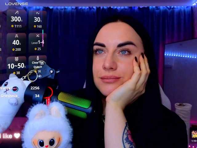 YURIEVNA13 live cam on BongaCams
