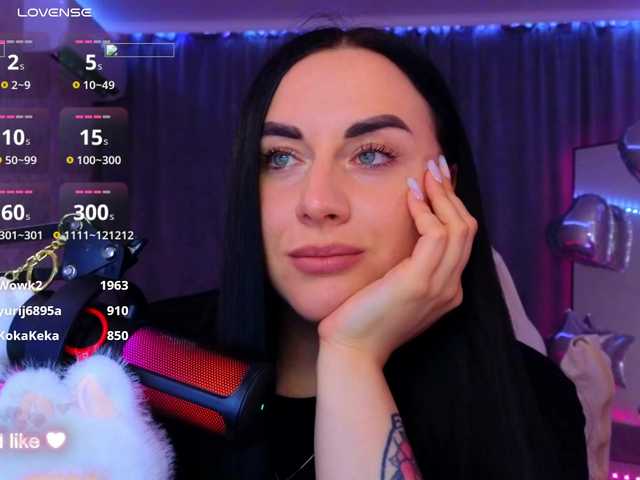YURIEVNA13 live cam on BongaCams