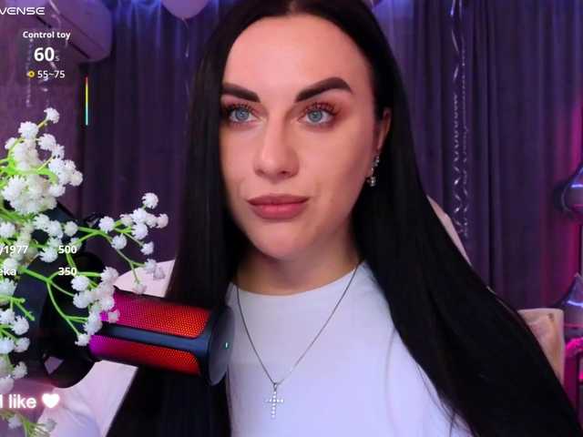 YURIEVNA13 live cam on BongaCams