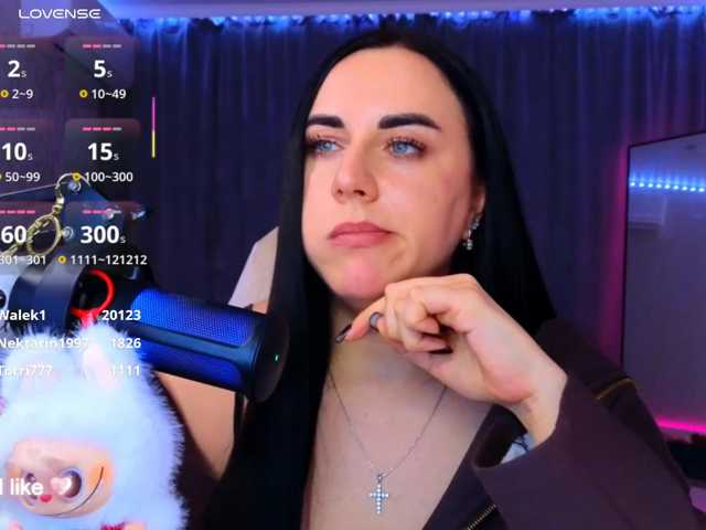YURIEVNA13 live cam on BongaCams