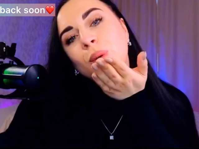 YURIEVNA13 live cam on BongaCams