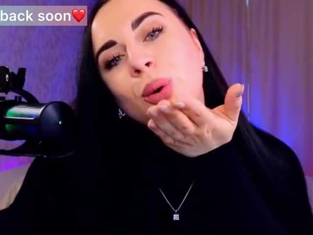 YURIEVNA13 live cam on BongaCams
