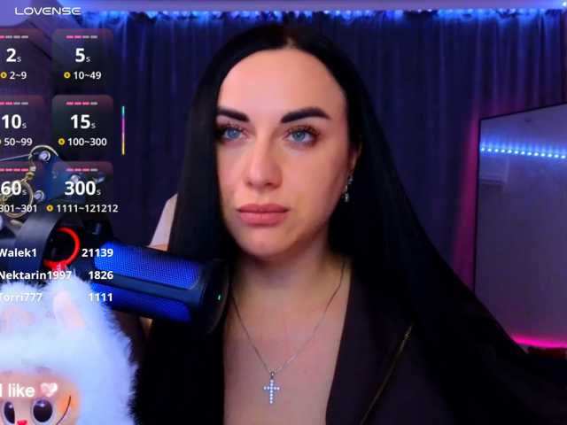 YURIEVNA13 live cam on BongaCams
