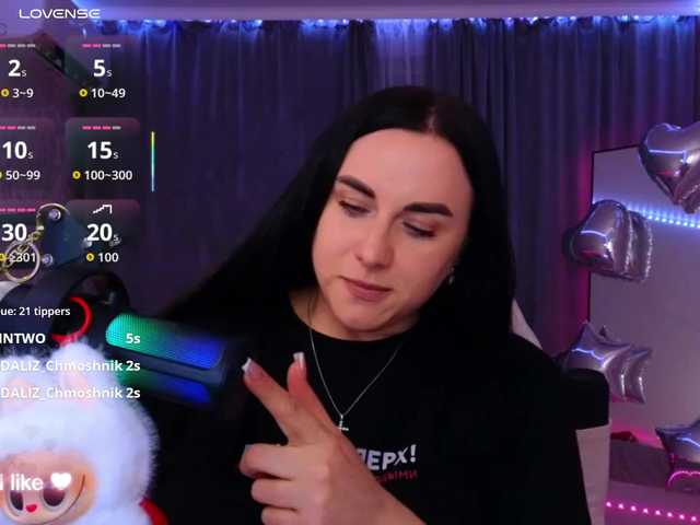 YURIEVNA13 live cam on BongaCams
