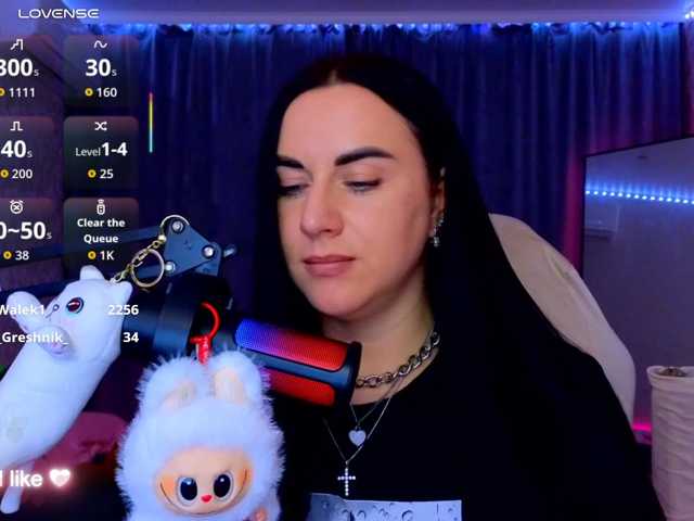 YURIEVNA13 live cam on BongaCams