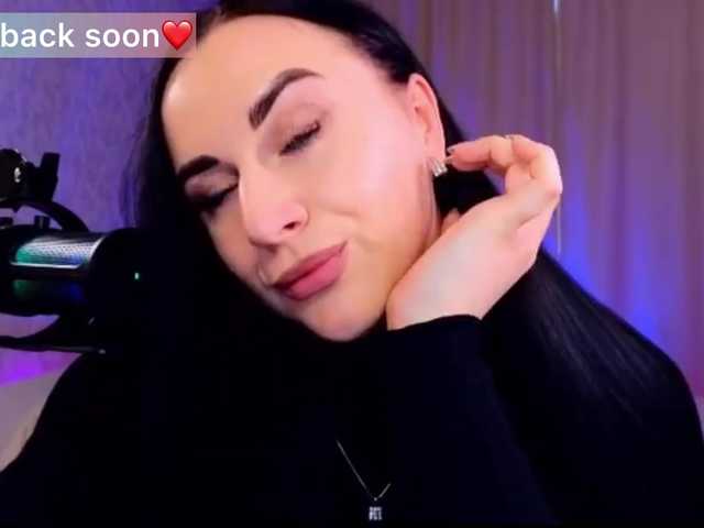 YURIEVNA13 live cam on BongaCams