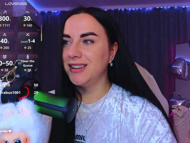 YURIEVNA13 live cam on BongaCams