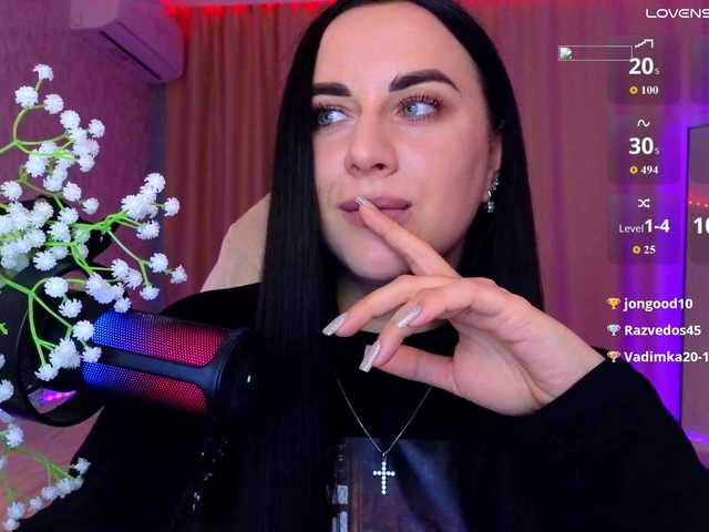 YURIEVNA13 live cam on BongaCams