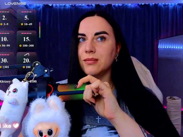 YURIEVNA13 live cam on BongaCams