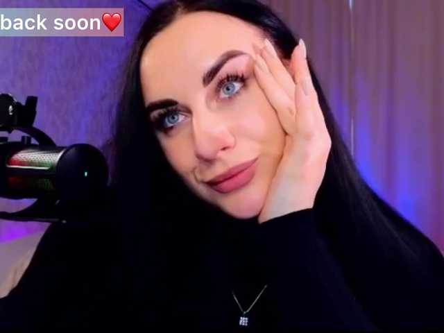 YURIEVNA13 live cam on BongaCams