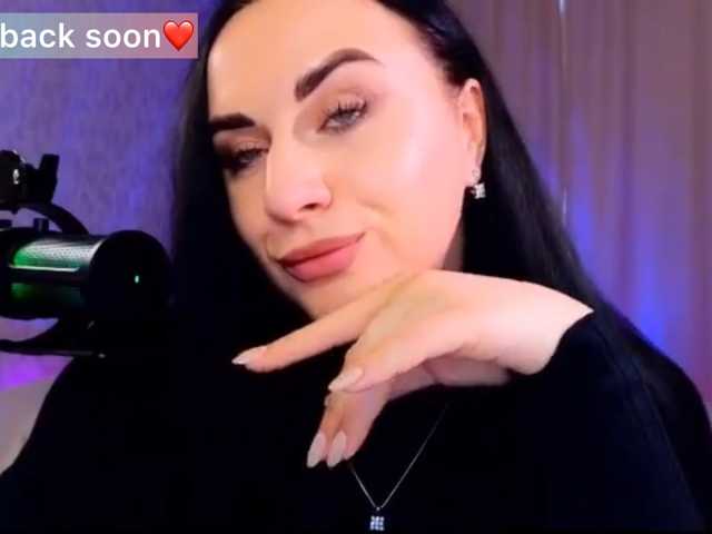 YURIEVNA13 live cam on BongaCams