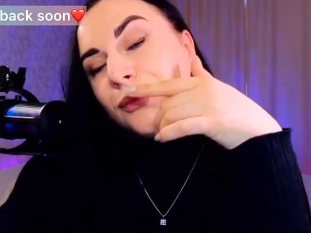 YURIEVNA13 live cam preview