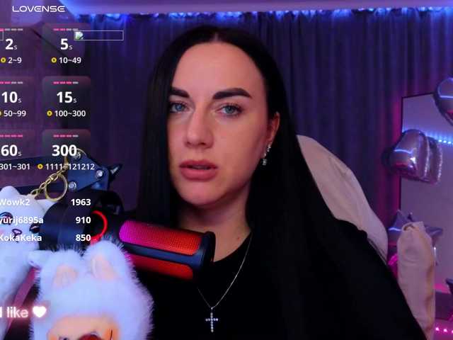 YURIEVNA13 live cam on BongaCams