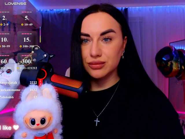 YURIEVNA13 live cam on BongaCams