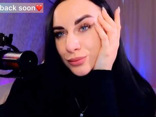 YURIEVNA13 live cam on BongaCams