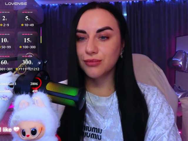 YURIEVNA13 live cam on BongaCams