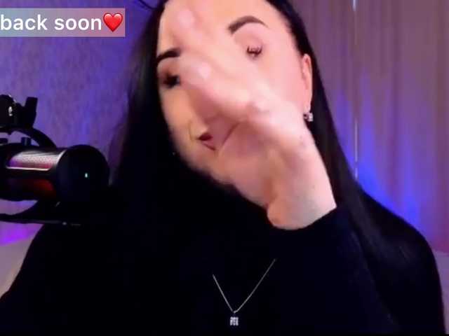 YURIEVNA13 live cam on BongaCams