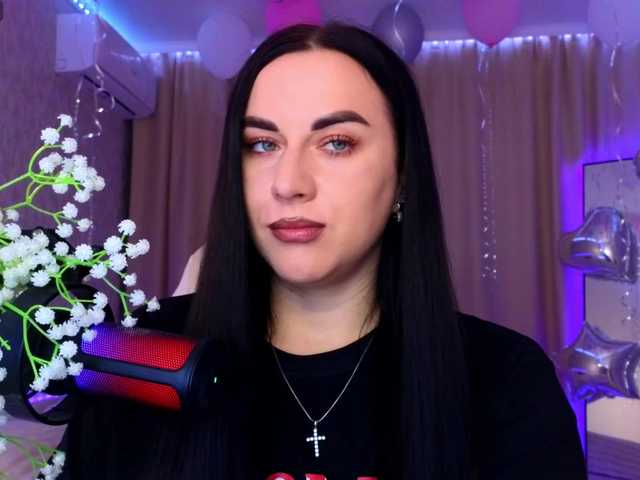 YURIEVNA13 live webcam show