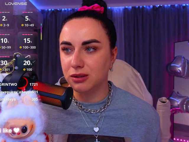 YURIEVNA13 live cam on BongaCams