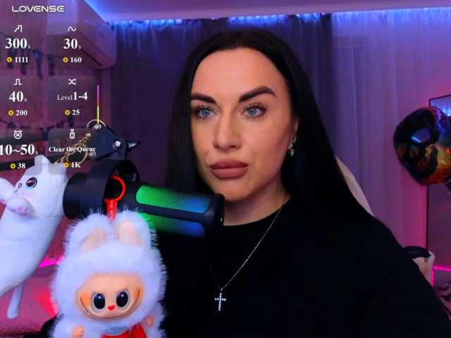 YURIEVNA13 live cam on BongaCams