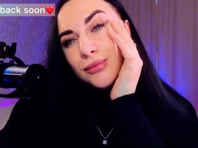 YURIEVNA13 live cam on BongaCams