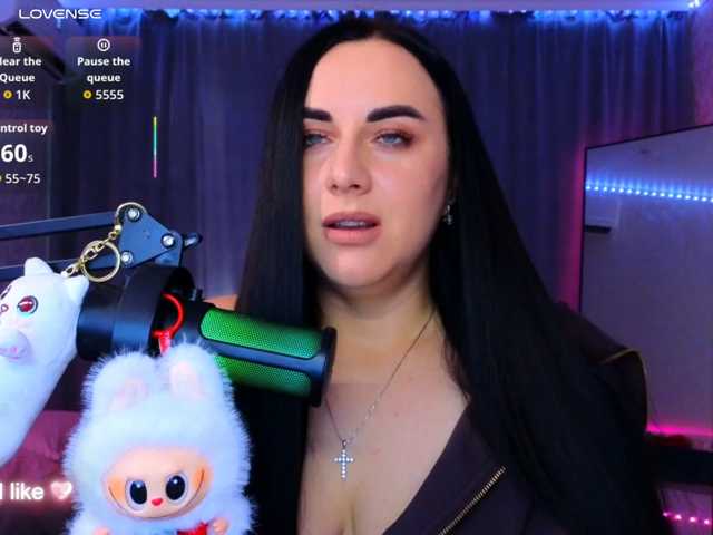 YURIEVNA13 live cam on BongaCams
