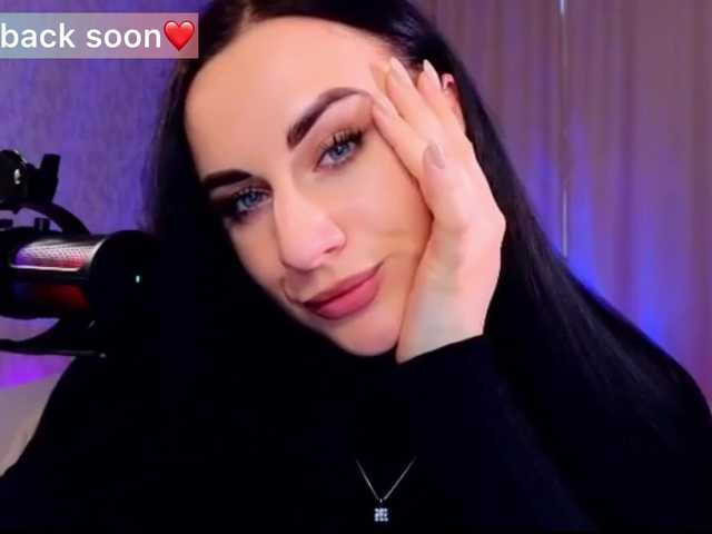 YURIEVNA13 live cam on BongaCams