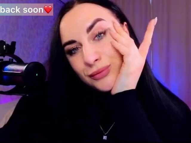 YURIEVNA13 live cam on BongaCams