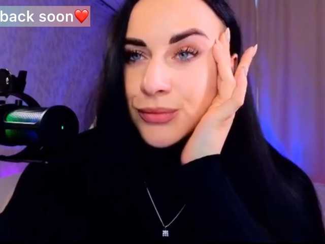YURIEVNA13 live cam on BongaCams