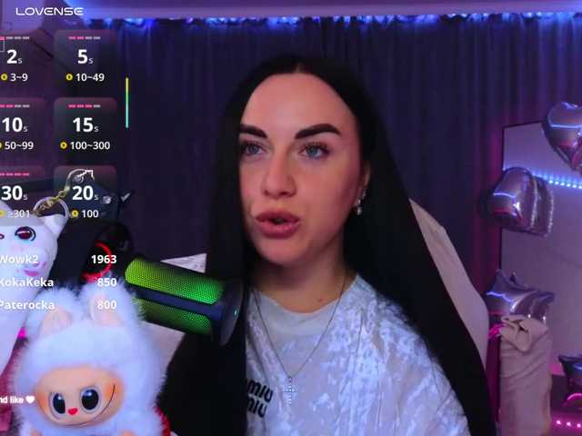 YURIEVNA13 live cam on BongaCams