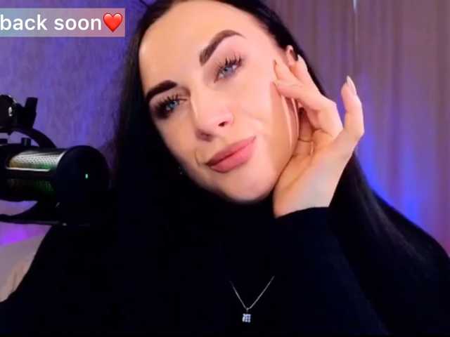 YURIEVNA13 live cam on BongaCams