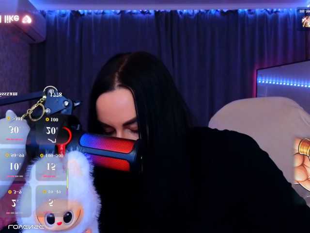 YURIEVNA13 live cam preview