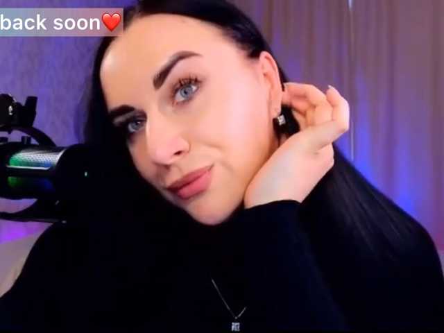YURIEVNA13 live cam on BongaCams